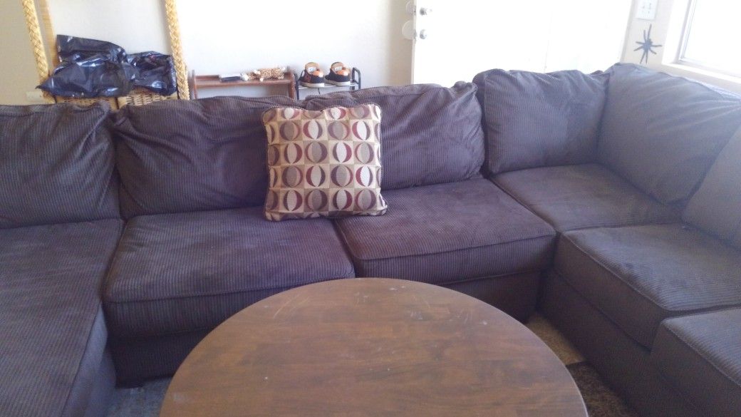 Sectional couch