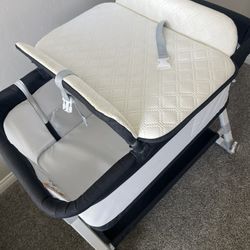 Baby Newborn Crib  With Mattress 