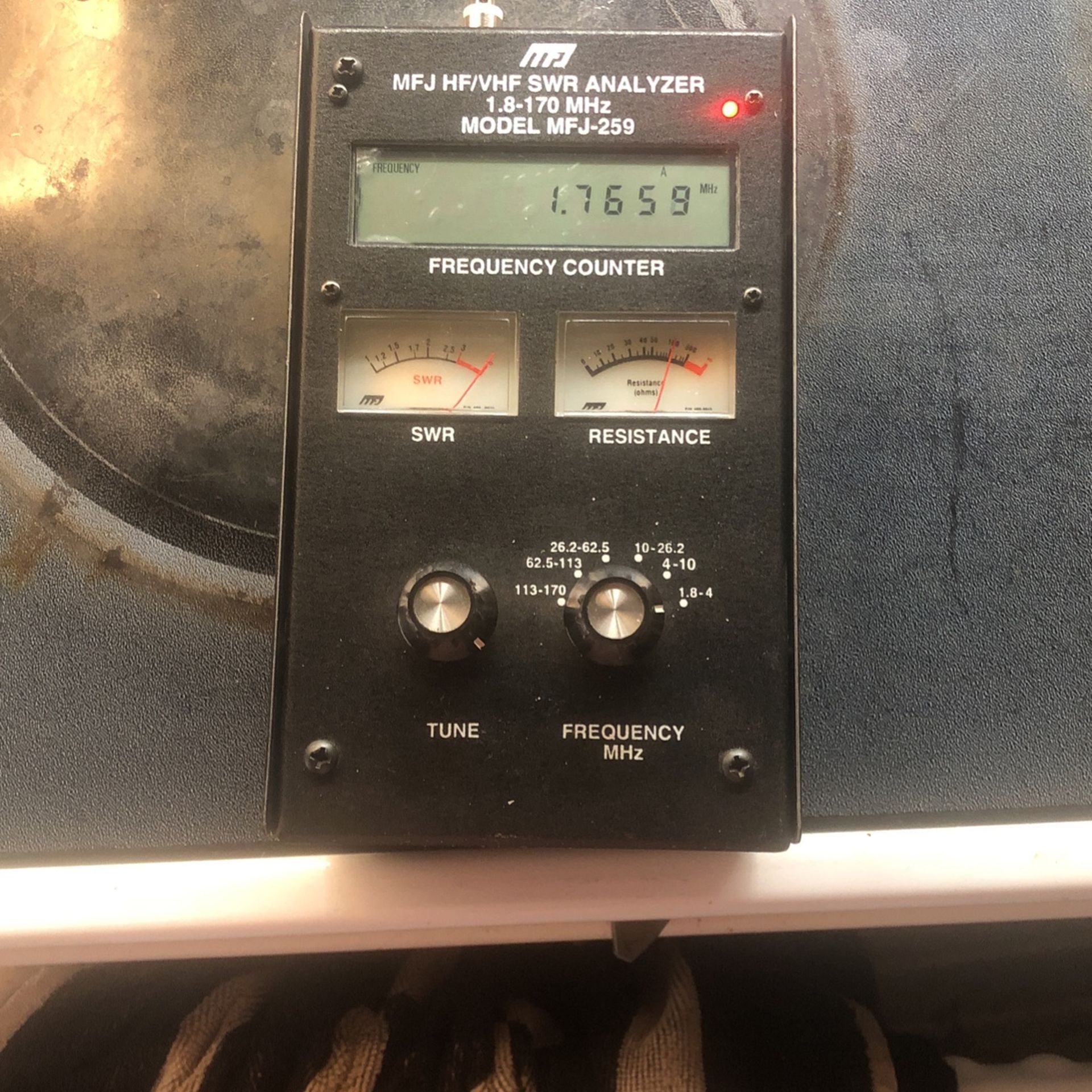 MFJ 259 HF/VHF SWR Analyzer 1.8 170 MHz