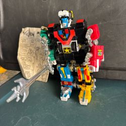 1984 LJN Voltron WEP Pull Back Lion Force with Sword