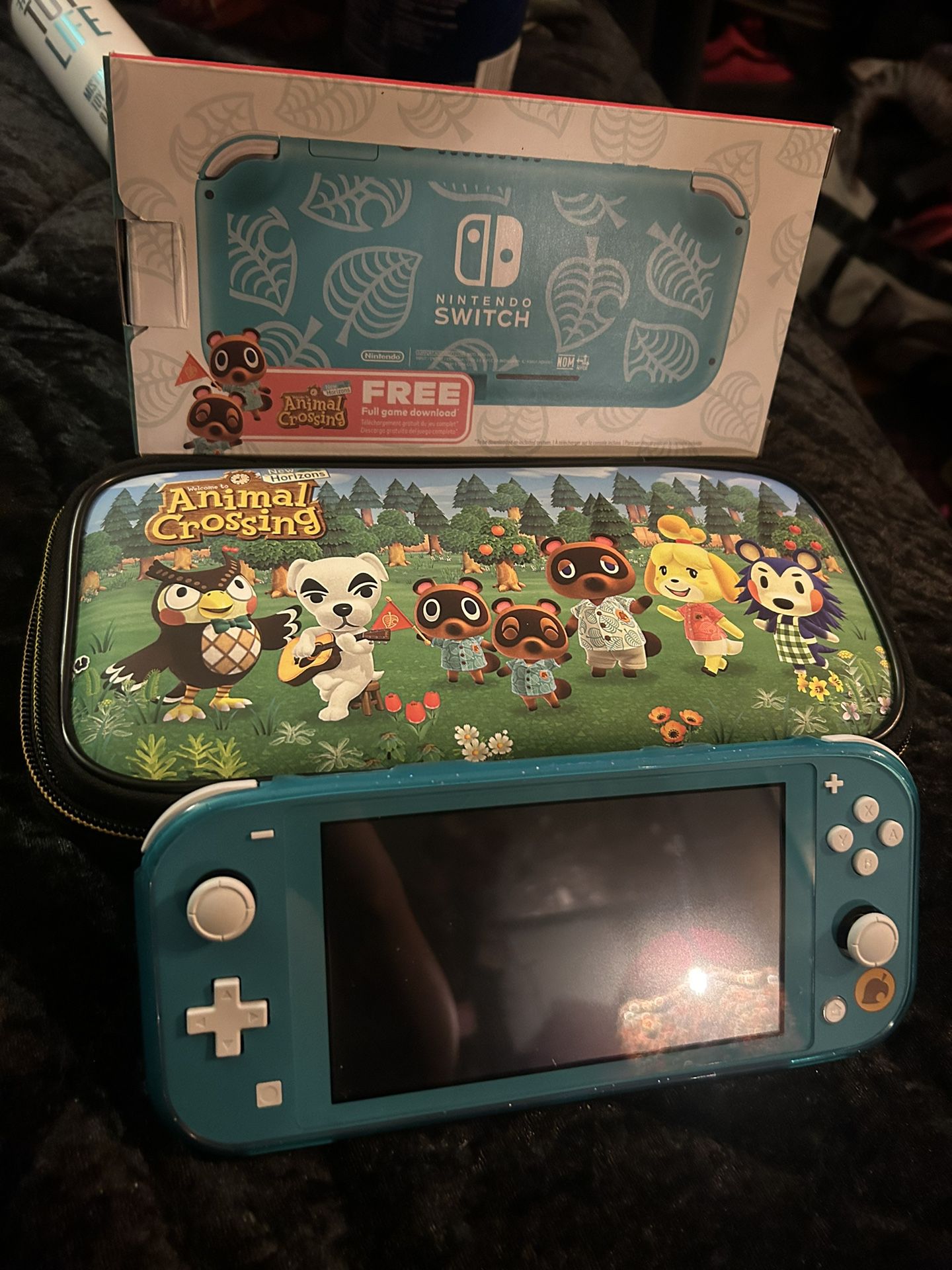 Limited Edition Animal Crossing Switch Lite 