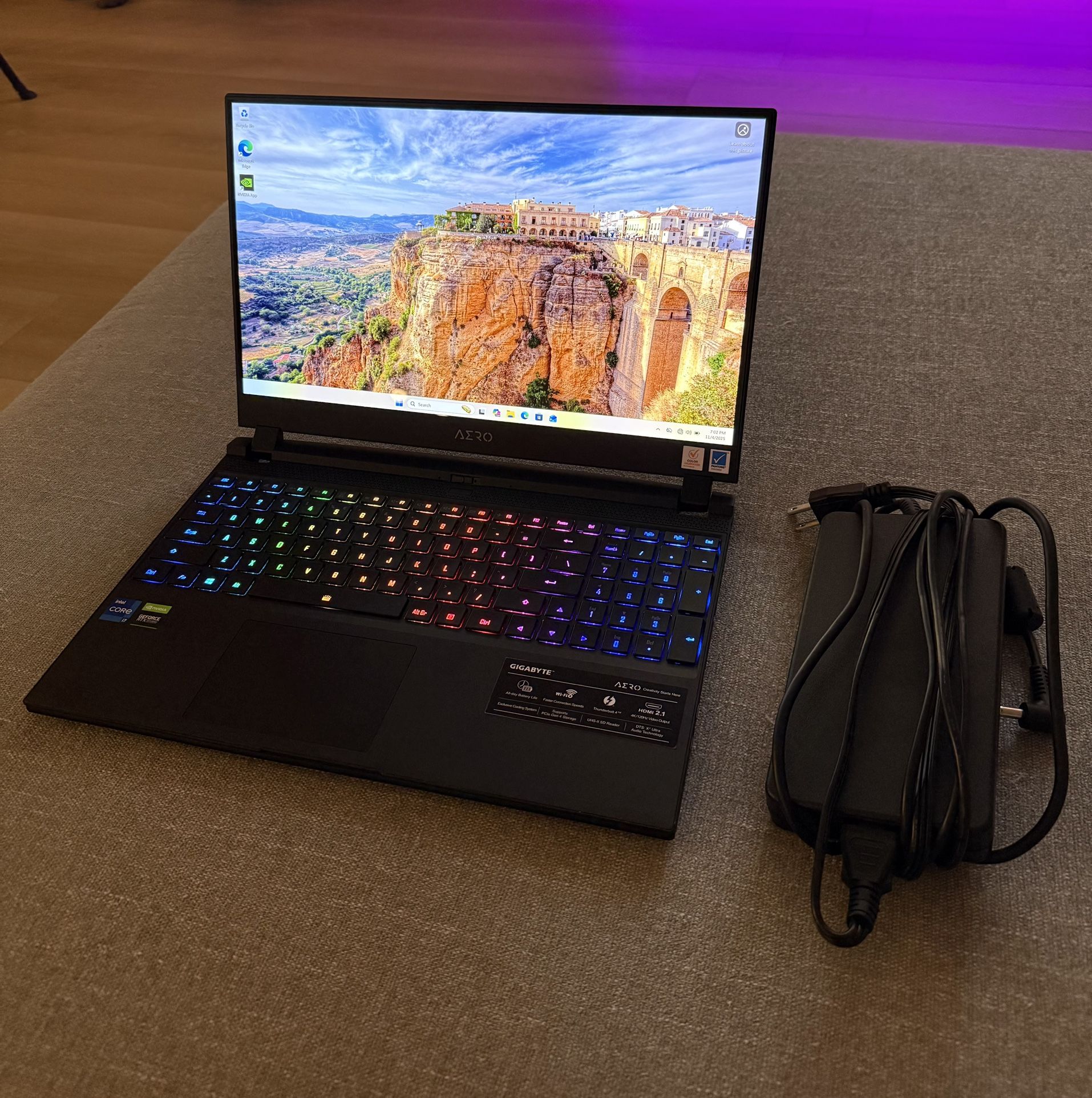 Gigabyte Aero 15 OLED 4K RTX 3070 Gaming Laptop