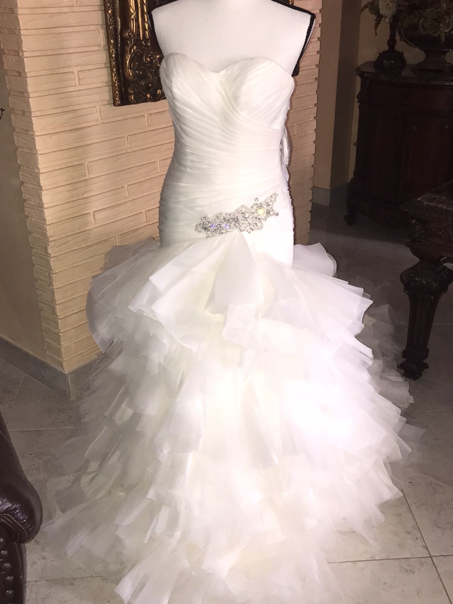 Mori Lee Wedding Dress . Size 4