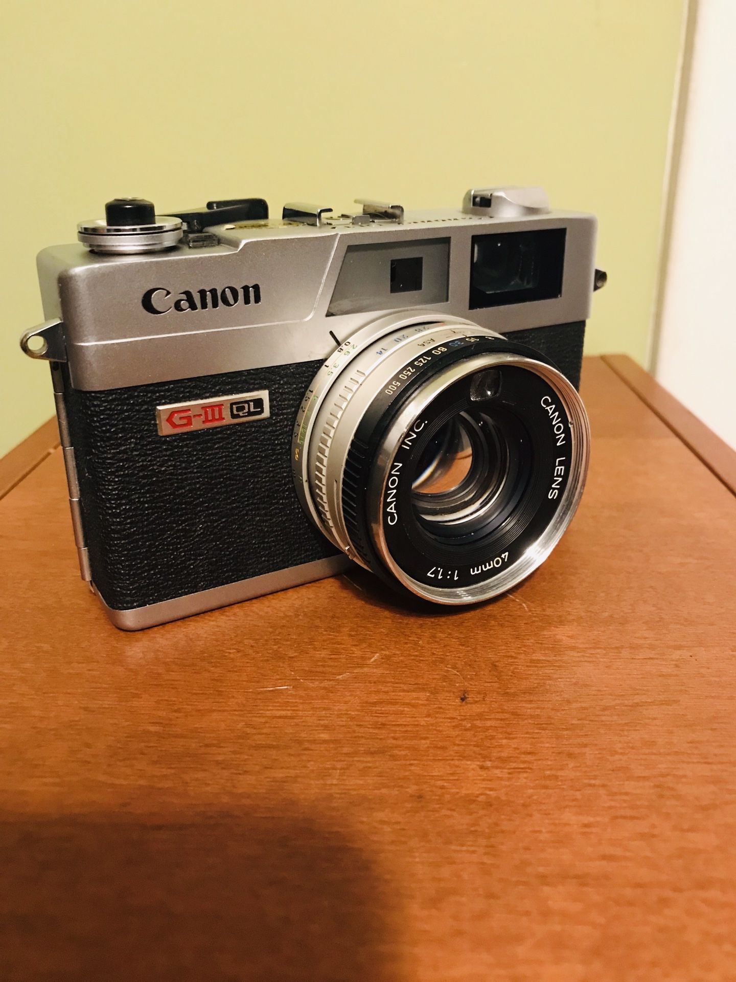 Vintage Canon Canonet G-III QL17 35mm Camera w/ 40mm Lense