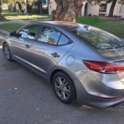 Hyundai Elantra SEL 