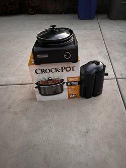Two crockpots and juicer
