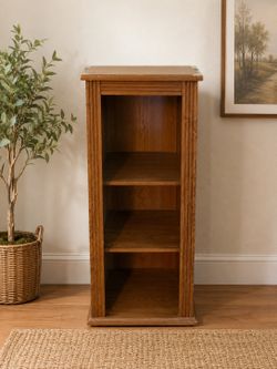 Wooden Display Shelf / Small Bookcase – Great Condition