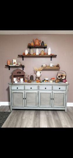 Cabinet/buffet/coffee bar