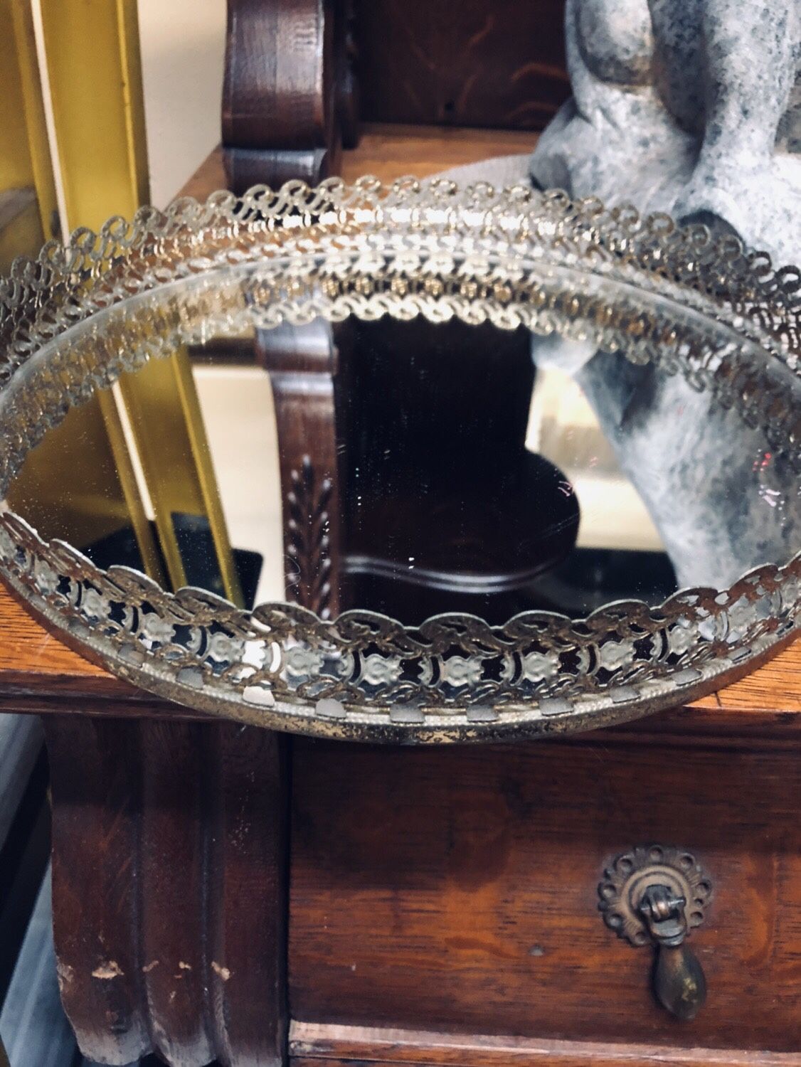 💥🛍SAT SIDEWALK SALE! 9-2💥ANTIQUE 14” MIRROR FILIGREE PERFUME TRAY *1118 N. G St LW *CASH/CREDIT *🚚