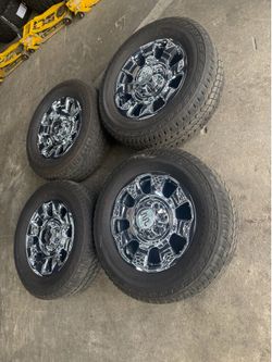 2026 f250 king ranch factory wheels and Bridgestone tires brand new 8x170 ford f250