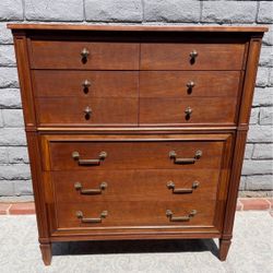 Henredon Mahogany 6 Drawer Dresser 