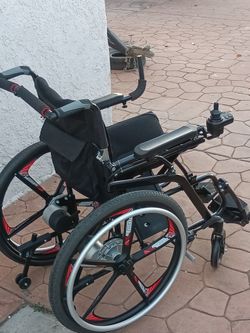 MODEL H HYBRID WITH MICON JOYSTICK ANTI TIP BARS PUSH BAR ALL INCLUDED  