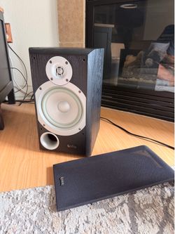 Infinity Primus P163 Bookshelf Speakers PAIR