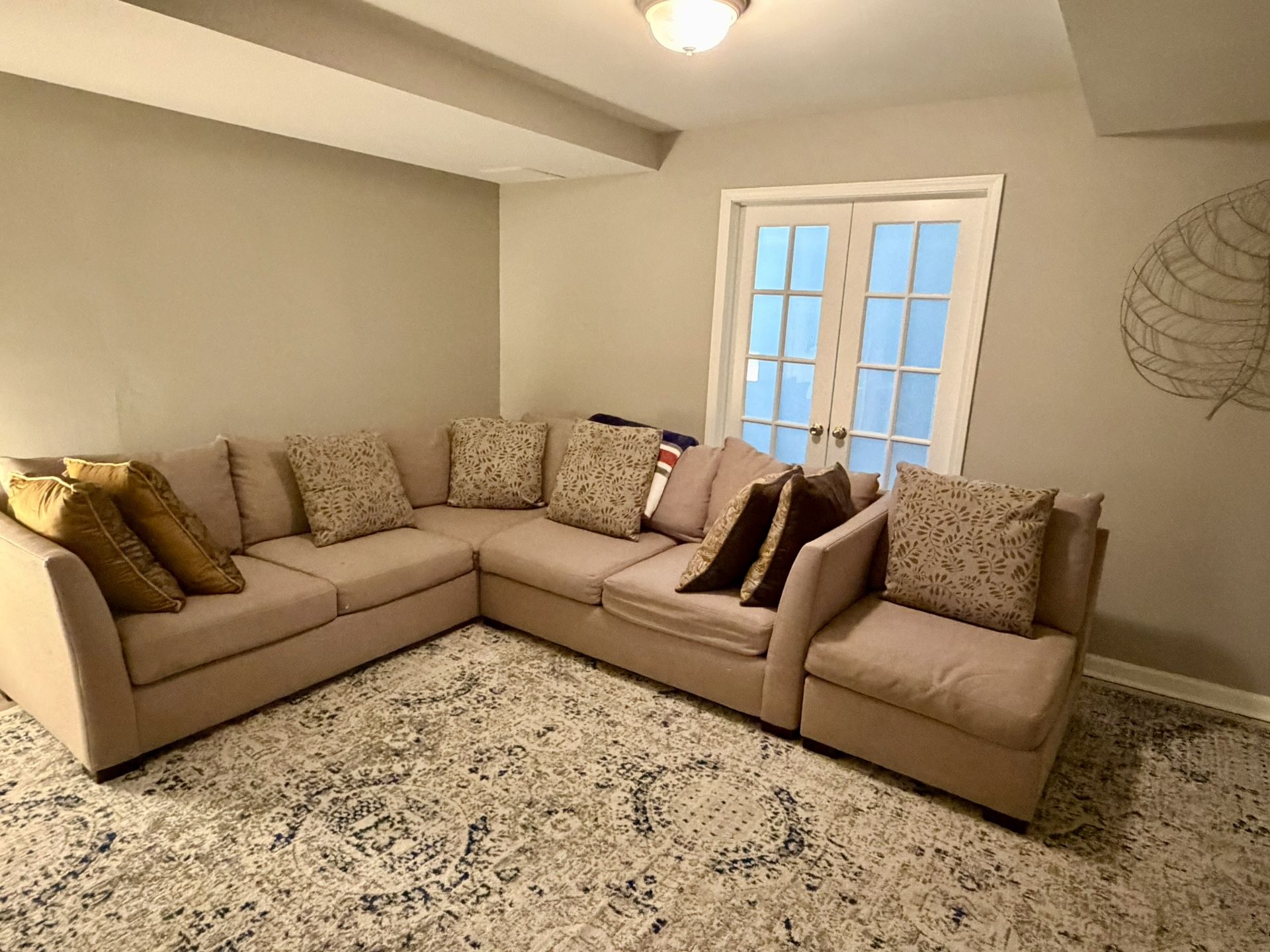MOVING SALE - Beige 6-Piece Sectional Sofa – Excellent Condition