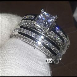 New 18k White Gold Wedding Ring Set 