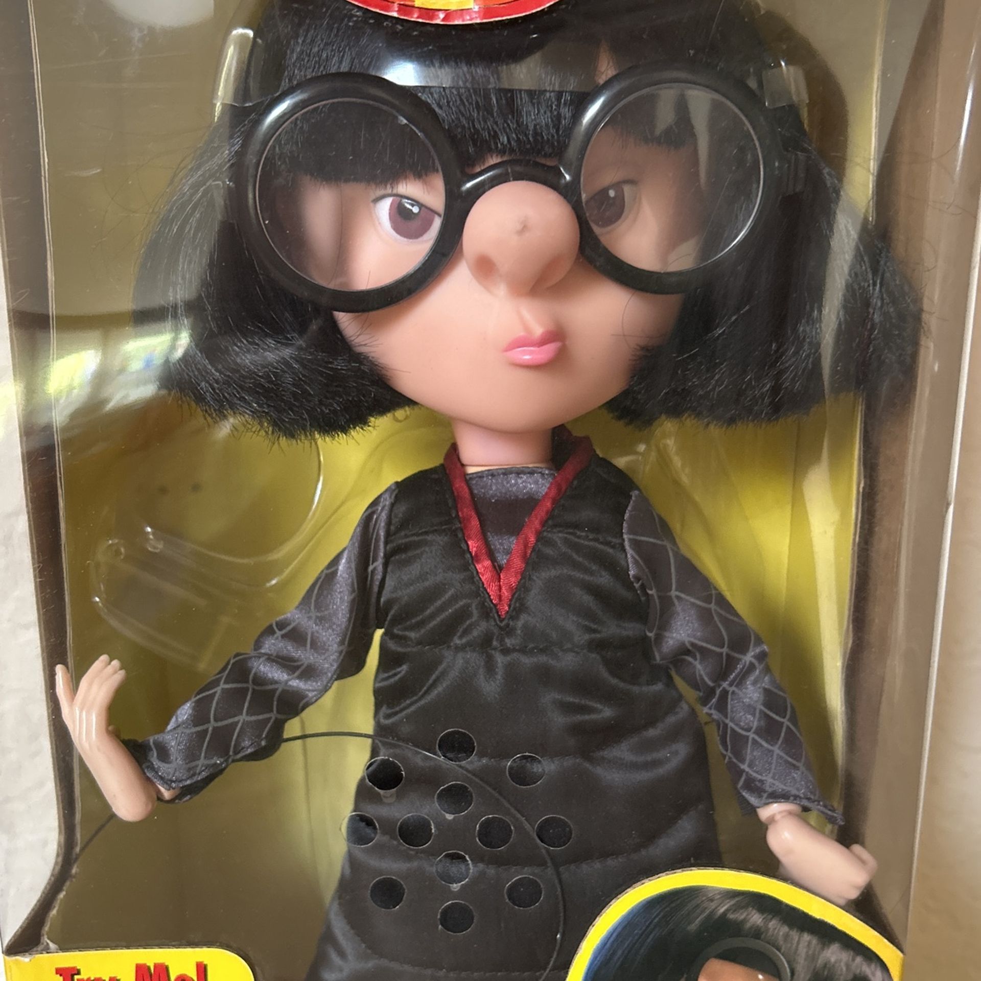 Disney's “ The Incredibles” Edna New Interactive & Talking