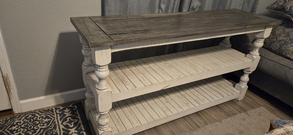 Sofa Table From American Furniture Warehouse