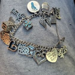 James Avery Charm Bracelet W 17 Charms for Sale in San Antonio