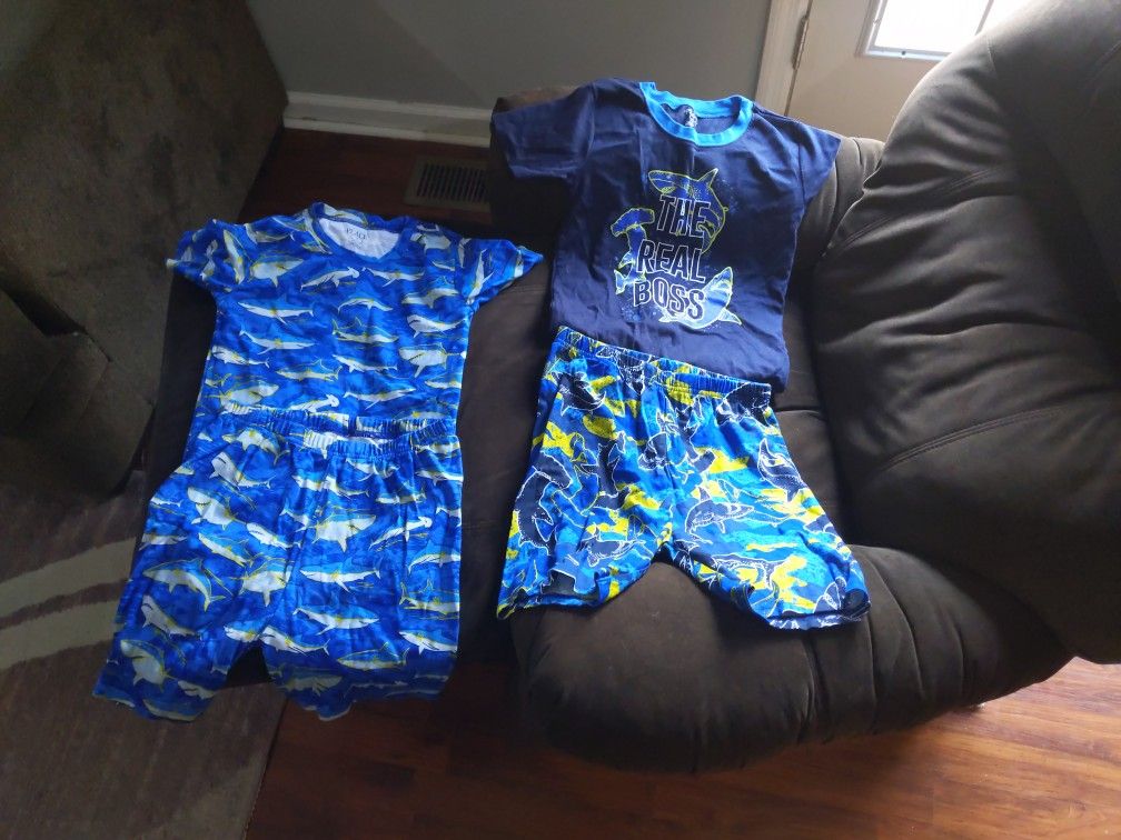 2 Pajama Sets - Boys (16) NEW