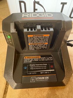 RIGID R86093 18V Lithium-Ion Battery Charger