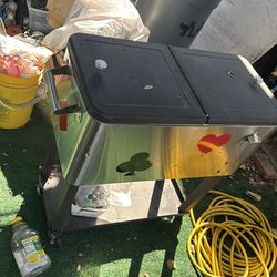 Ace of spades stand cooler chest with under storage