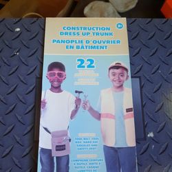 Black+Decker Construction Dress Up Trunk