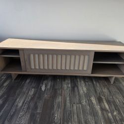 Room & Board Mid-Century Modern TV Stand – Excellent Condition