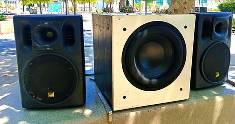 Polk Audio 300watt subwolfer w/3G Audio speakers