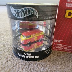 Vintage Hot Wheels and Jonny Lightning