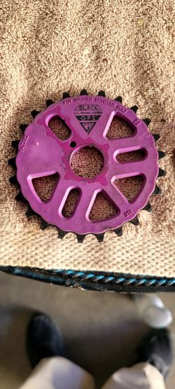 USE BLACK UPS SPROCKET  FOR BMX BIKES HABLO ESPAÑOL TANBIEN