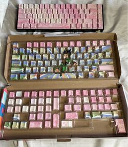Sakura and HXH Keycaps