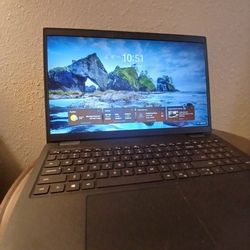 Dell Large Screen Laptop 11th GEN I7