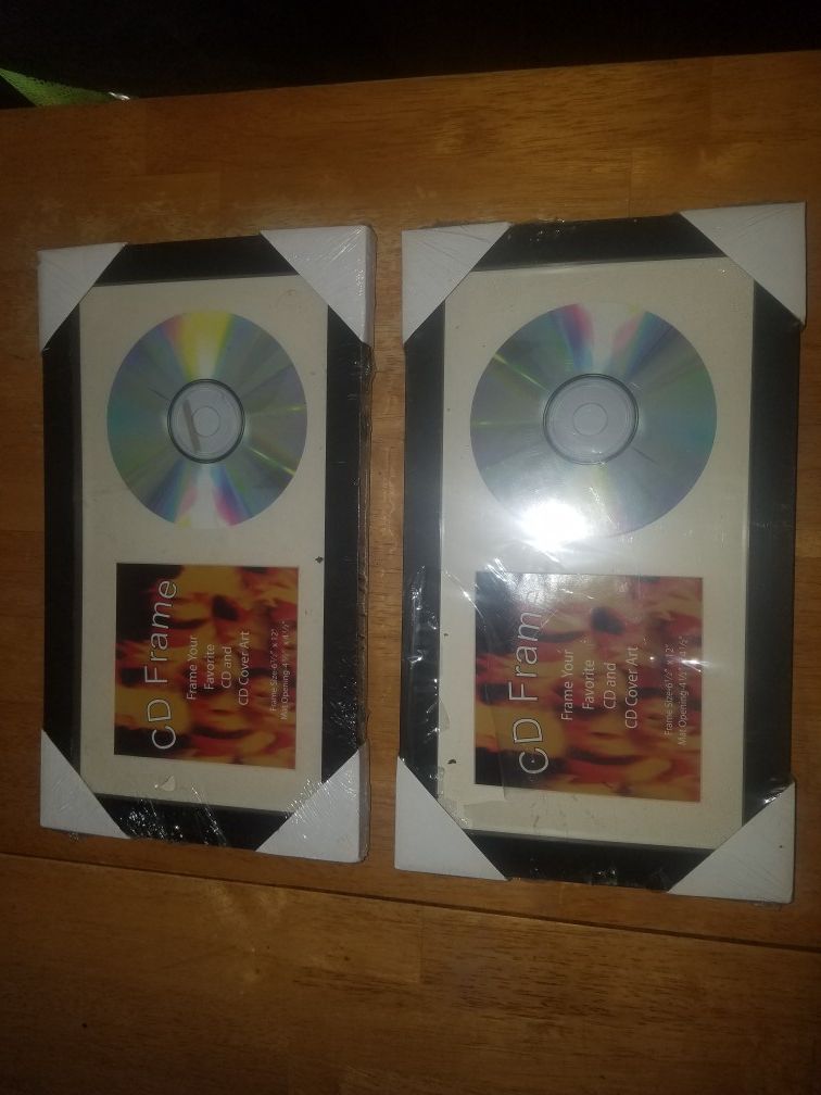 CD display frames