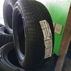 2 New Tires BRIDGESTONE 275 55 20