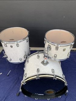 Ludwig Keystone Badge Maple Classic Series 3pc Drum Set 22-16-13” 