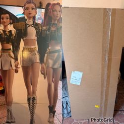KPop Demon Hunters Huntr/x Golden Cardboard