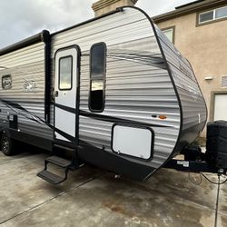 2020 Jayco Travel Trailer 275RLSW Rocky Mountain Edition  