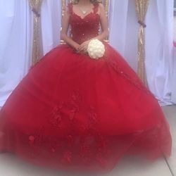 Dress for A Beautiful Quinceñera