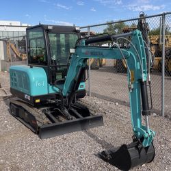 New 2023 Diesel Mini Excavator 5.5 Ft Deep Digging 