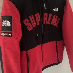 Supreme X TNF Arc Logo Fleece 