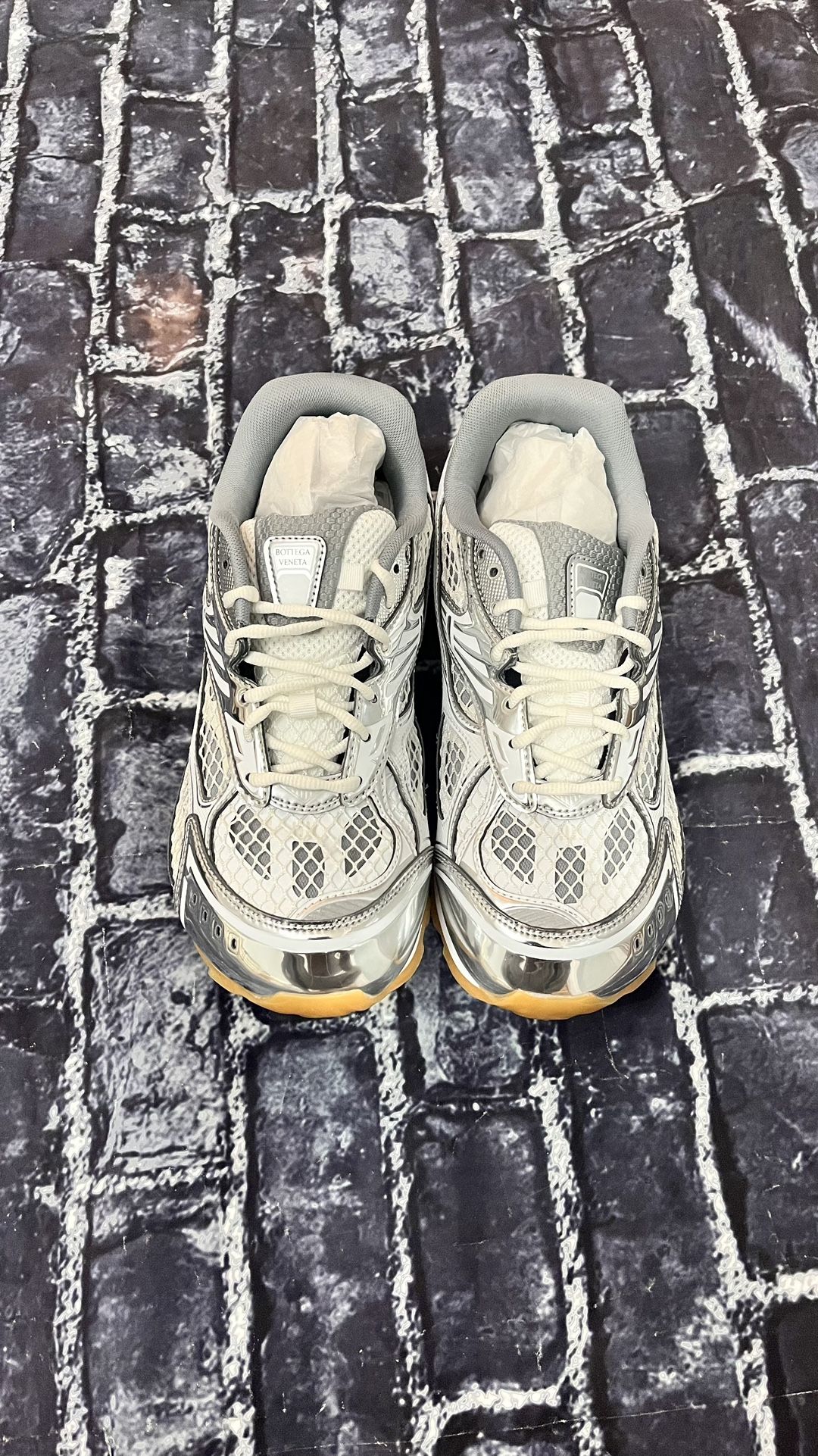 bottega veneta orbits size 10 silver