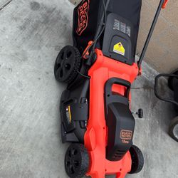 Black And Decker 13 Amp Lawnmower Electric Edgemax