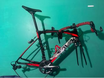 Full carbon bike with Shimano 105+Ultegra