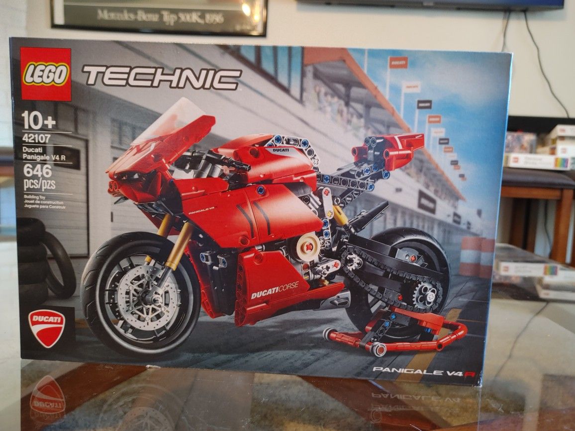 Lego 42107