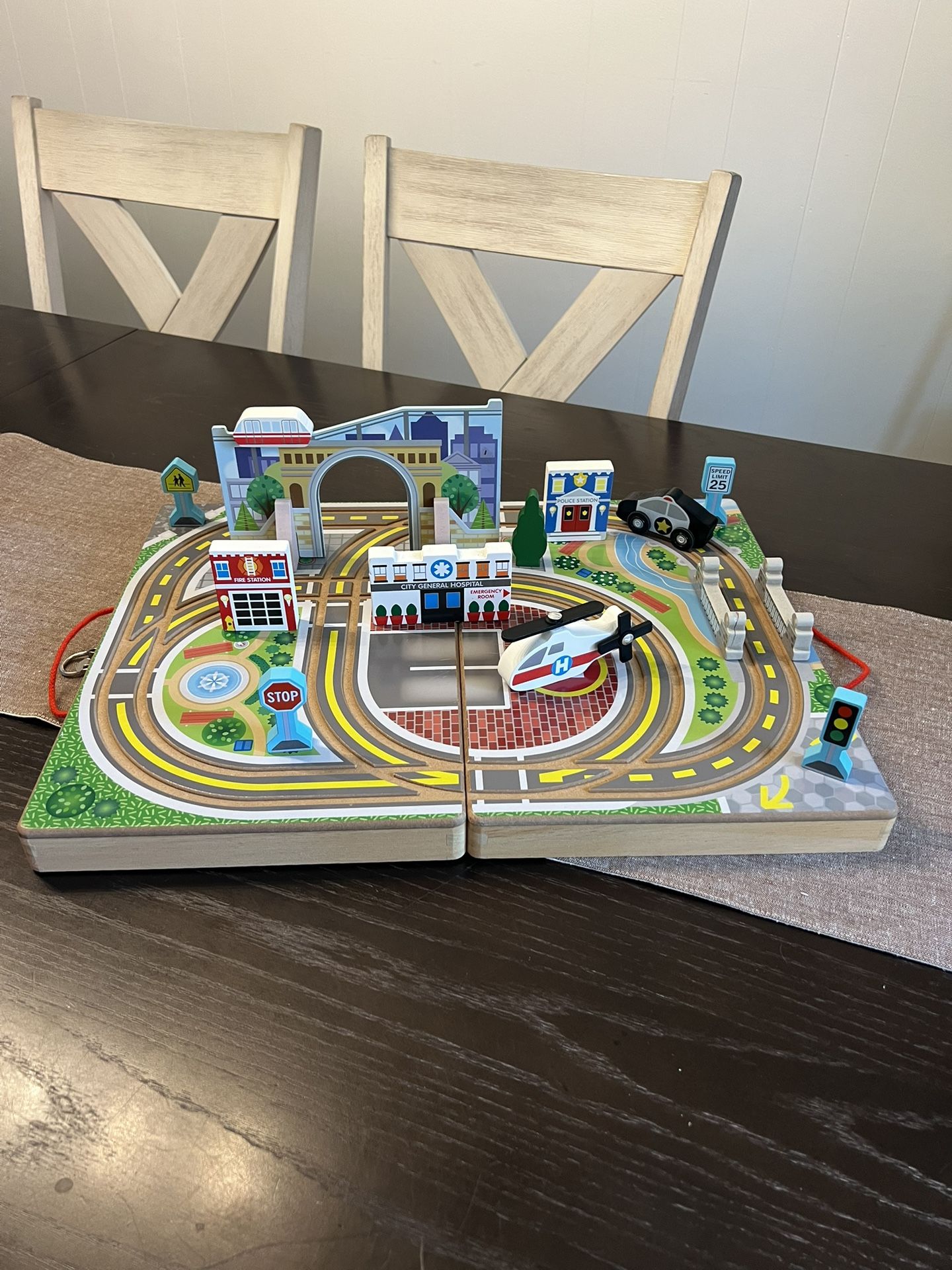 Melissa & Doug Take - Along Town