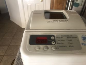Bread 🥖 maker used one time is like new