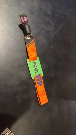 Escape VIP Saturday Wristband