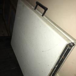 Folding Table