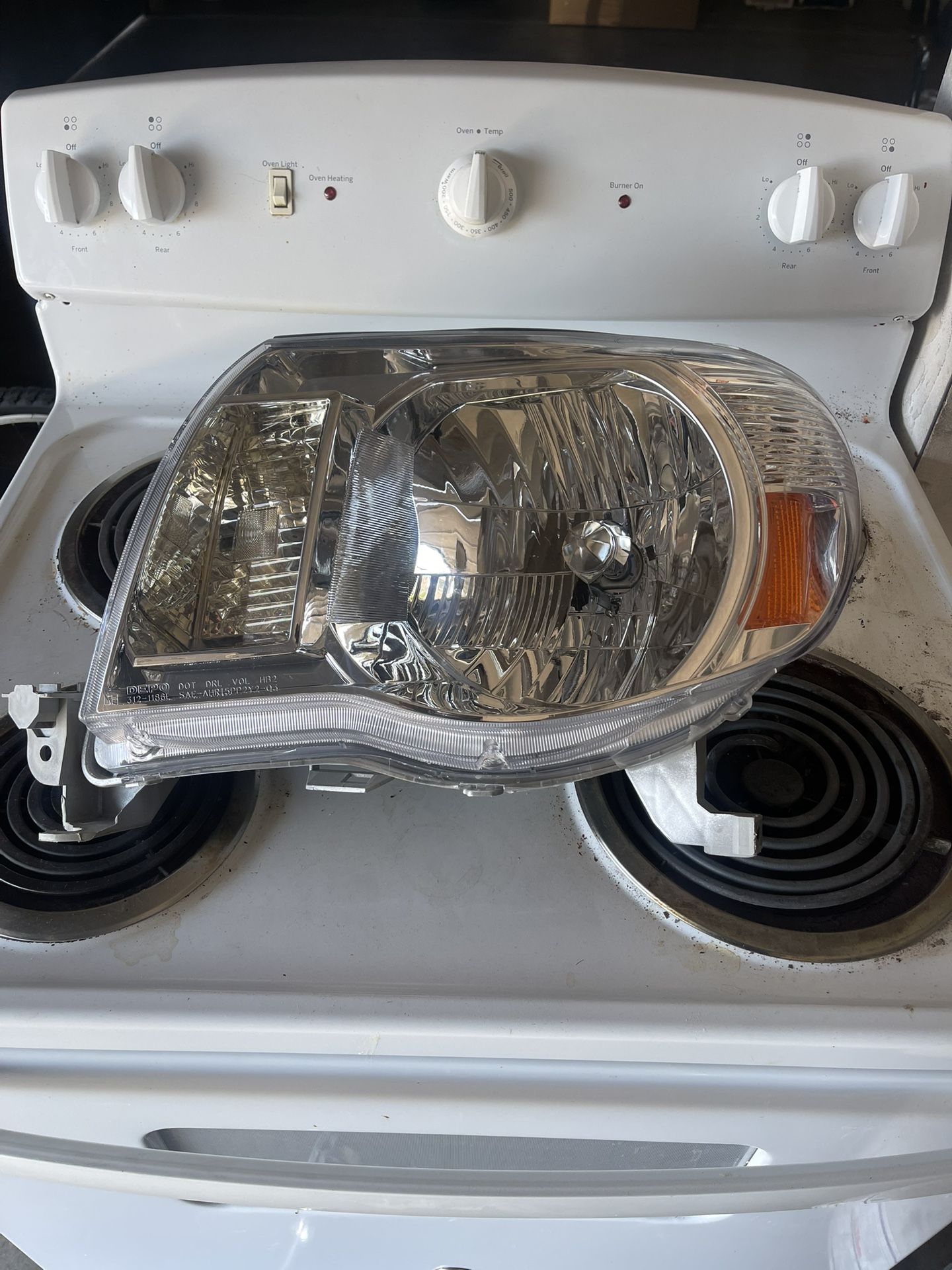 Headlight For Toyota 2005-2011