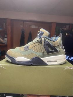 Shoes  size 7